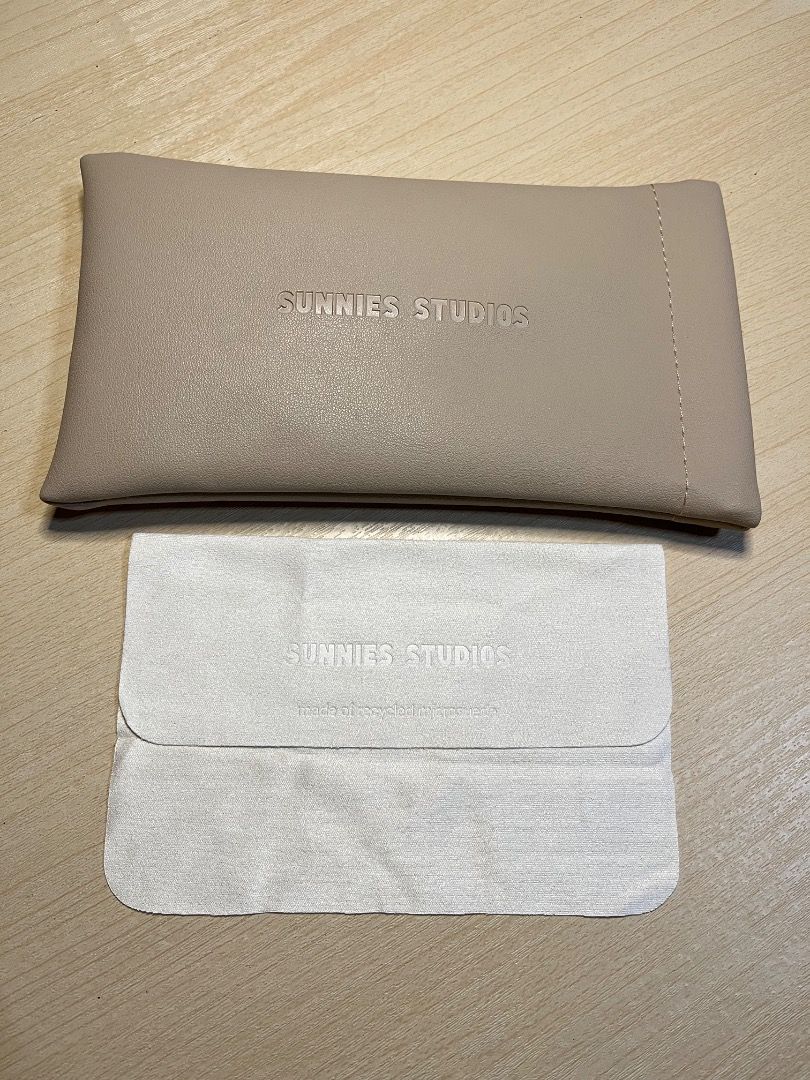 Brandnew Sunnies Studios Soft Sac (Category: Sunglasses & Eyewear) located in San Pedro. Submitted by anjellyyy (Listing ID 1467634713, Image 1). Description: Brandnew Sunnies Studios Soft Sac - Comes with microsuede cleaning cloth - ₱100 only - Meetup: Robinsons Galleria South/Festival Mall/SM Sta. Rosa - MOP: Gcash/BPI/Maribank or Cash (for meetup only) - MOD: Lalamove/J&T (shouldered by buyer) 📍San Pedro, Laguna.