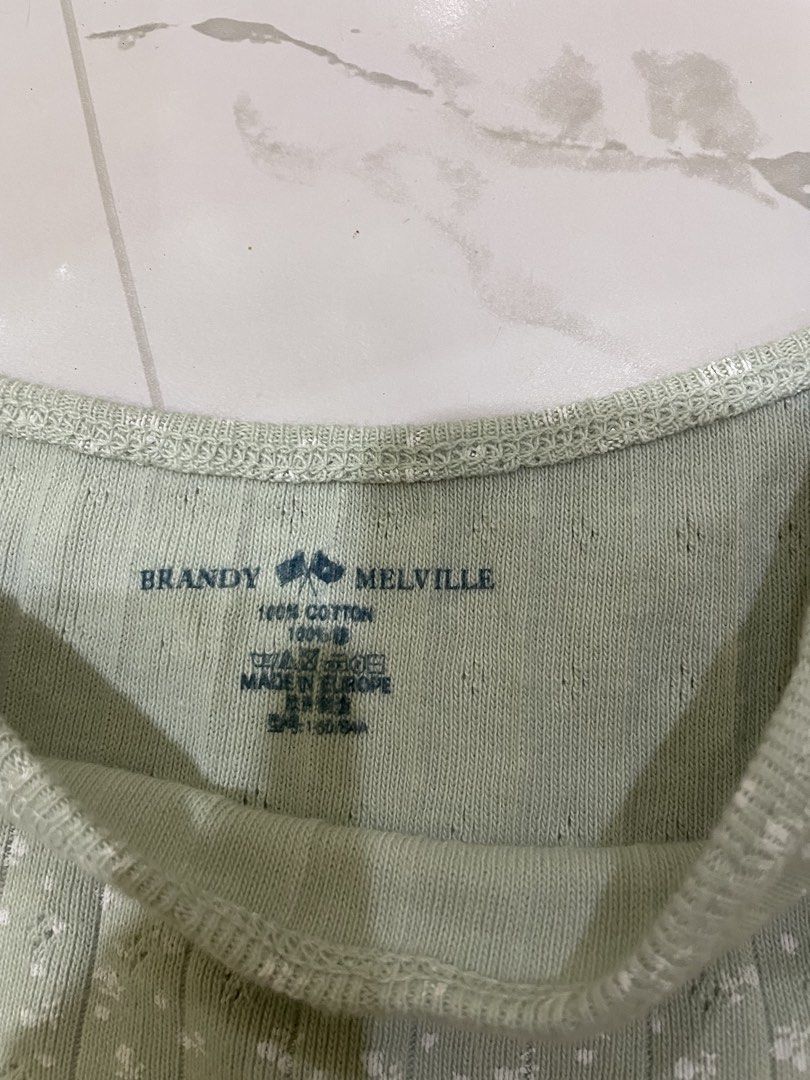Brandy melville (Category: Others Tops) located in Manila. Submitted by yuwiiix (Listing ID 1467710434, Image 1). Description: .