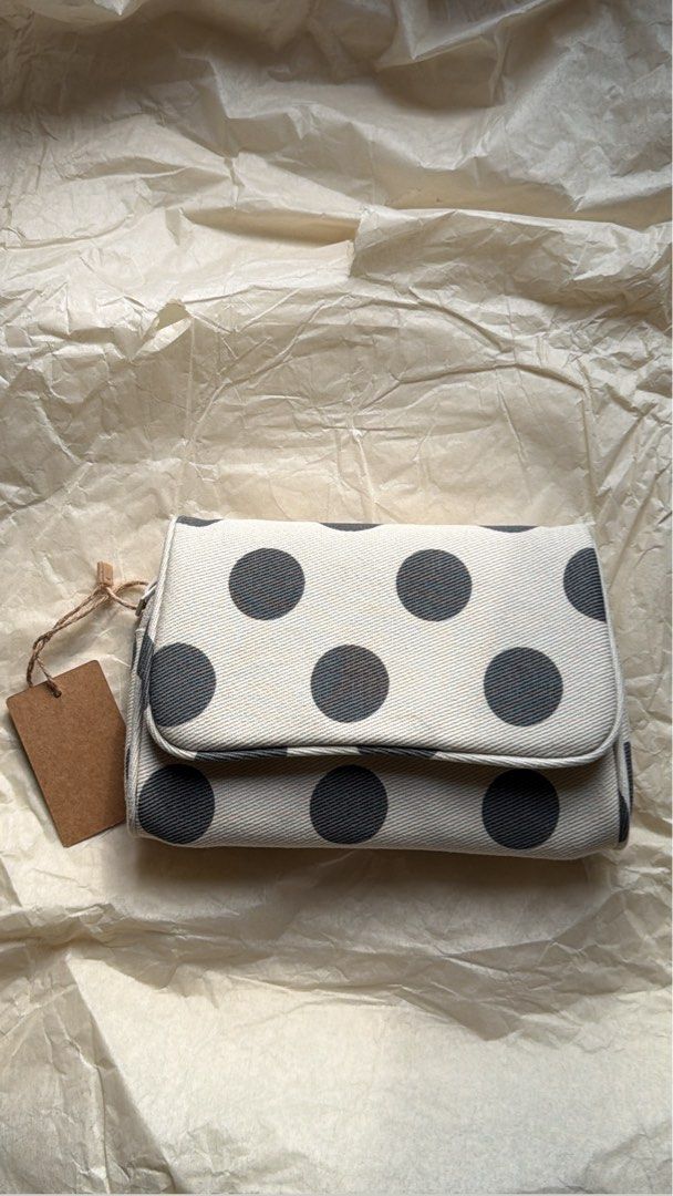 Brandy Melville Polka Dots Makeup Bag (Category: Purses & Pouches) located in Manila. Submitted by shopwithgene_ (Listing ID 1467669730, Image 1). Description: - 2 extra - direct from Brandy Melville US .