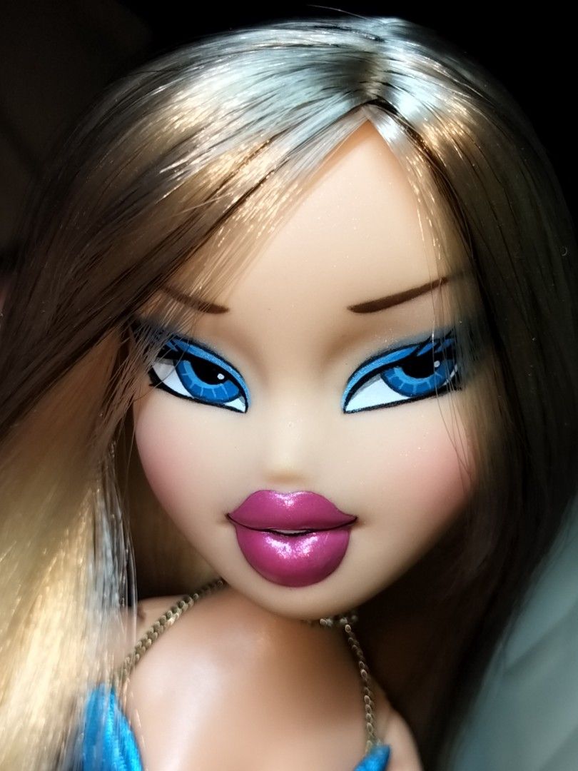 Bratz custom (Category: Kids Toys) located in Manila. Submitted by virtualangeeel (Listing ID 1467830067, Image 2). Description: selling her nude rerooted not glue may factory defect sa neck hole but hindi naman super loose sealed using msc and gloss varnish .