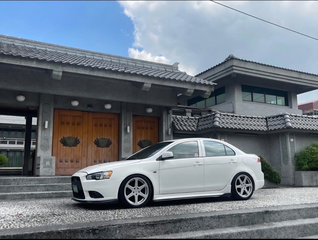 BridgeStone BIM ZEIT (Category: Mags and Tires) located in Manila. Submitted by mr.niceguy_10 (Listing ID 1467734329, Image 2). Description: For Sale Only 🇯🇵 BridgeStone - Bim Zeit Made in Japan 18x8 / 5x114 / 38 et Complete Center caps Steel Valve Stem issue: 2 wheels may bubbles sa paint (BUT STILL PRESENTABLE) Owner / Seller RFS: Extra Set. Sampaloc, Manila / Meycauayan Bulacan Area.
