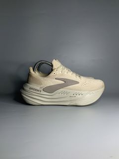 (Category: ) located in . Submitted by kalye_footwear (Listing ID 1467770722, Image 1). Description: .