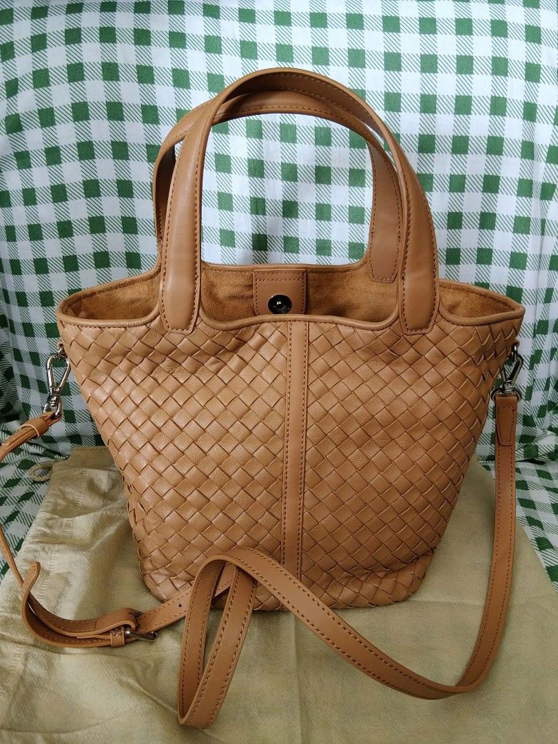 Brown woven leather tote bag (Category: Tote Bags) located in Solano. Submitted by prelovedbagsbykei (Listing ID 1467758785, Image 1). Description: GCash payment only.