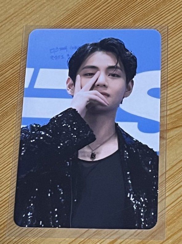BTS V TAEHYUNG DICON 102 PC (Category: K-Wave Merchandise) located in Mandaluyong City. Submitted by bluevinyl (Listing ID 1467643336, Image 1). Description: - good condi but x sensi - prio payo (can lower) / if dop: 3 days - no rush shipping mop: gcash / gotyme / ub mod: j&t / sdd loc: mandaluyong.