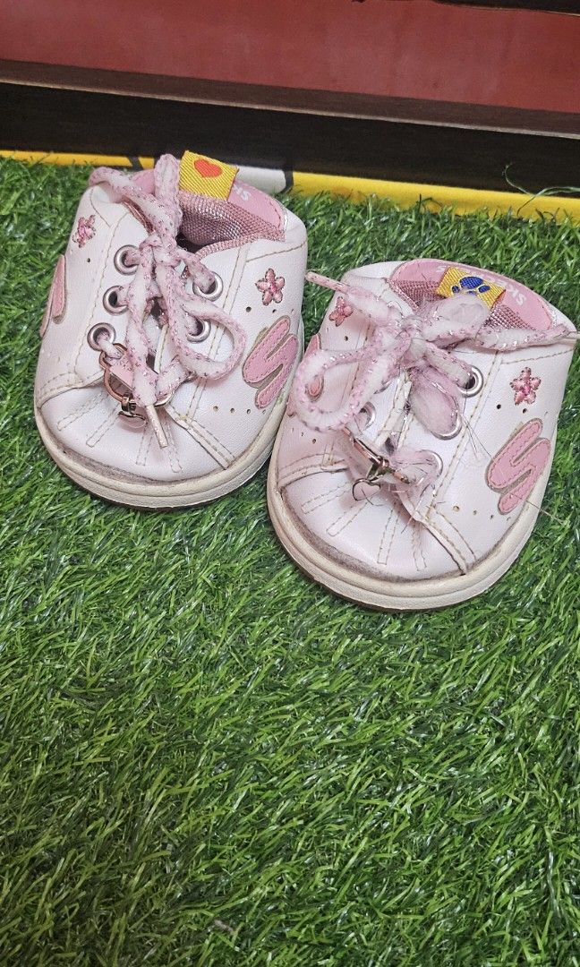 Build a bear (BAB) Skechers shoes (Category: Plushies & Soft Toys) located in Umingan. Submitted by liezelsona48963 (Listing ID 1467632462, Image 3). Description: BAB shoes skechers mop gcash.