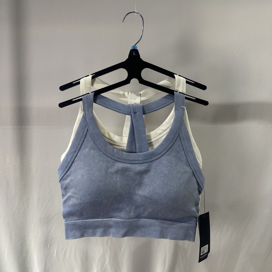 Bundle of 2 Sports Bra (Category: Activewear) located in Angeles City. Submitted by decko.finds (Listing ID 1467642064, Image 1). Description: 14’ x 13’.
