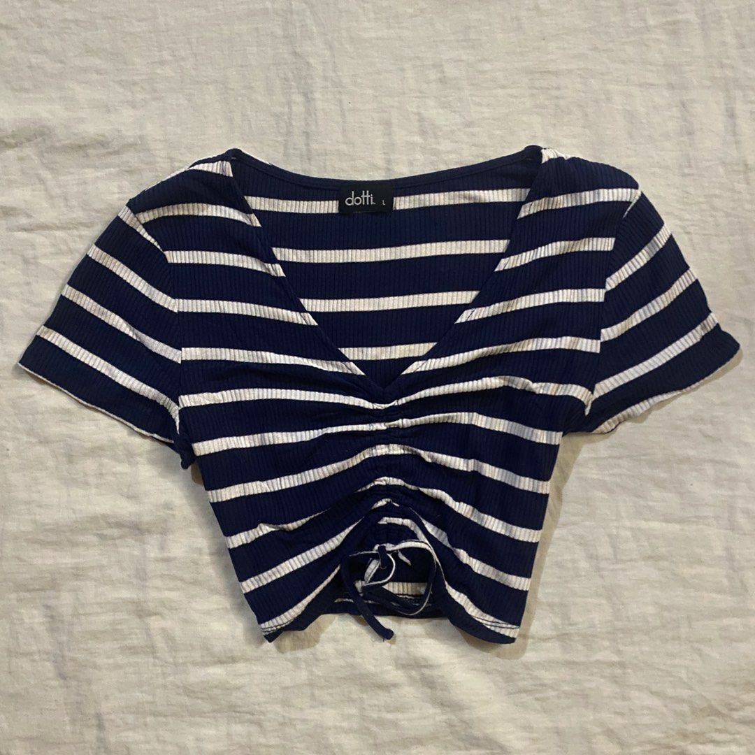 {BUNDLE} Y2k Coquette Stripe Crop Tops (Category: Sleeveless) located in Manila. Submitted by yannaapril (Listing ID 1467736347, Image 3). Description: Set of 3 - Knitted crop top, Blue&white stripe drawstring front, Purple high quality w/ bow top Best fit | S frame • Like new condition •Avail for Bundle & retail price Please message me for further queries. Thank you, dear! .