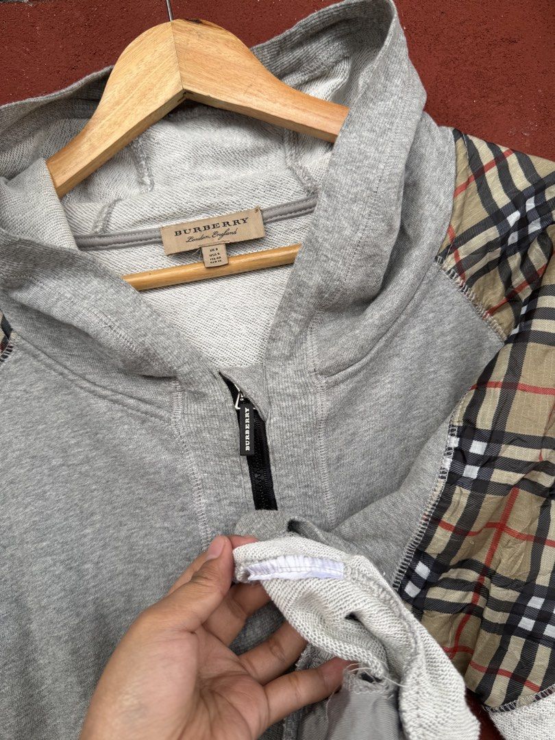 Burberry (Category: Coats, Jackets and Outerwear) located in Baguio. Submitted by mardimercredi14 (Listing ID 1467642193, Image 3). Description: 🔥 Burberry Dimensions: 19.5*24 Condition: very good Color Rate: 10 ❌ sign of usage ❌ needs laundry ❌ cut washtag.