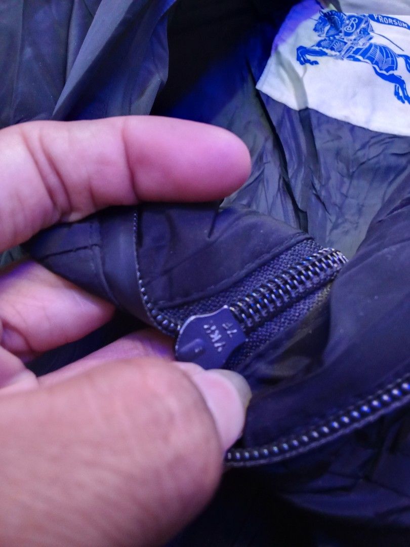 Burberry (Category: Hoodies) located in Manila. Submitted by tcbukay_zxc25 (Listing ID 1467704610, Image 3). Description: Burberry hoodie jacket size 2xl good condition need wash fresh from bale.
