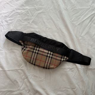 (Category: ) located in . Submitted by dsabelg (Listing ID 1467718681, Image 1). Description: .