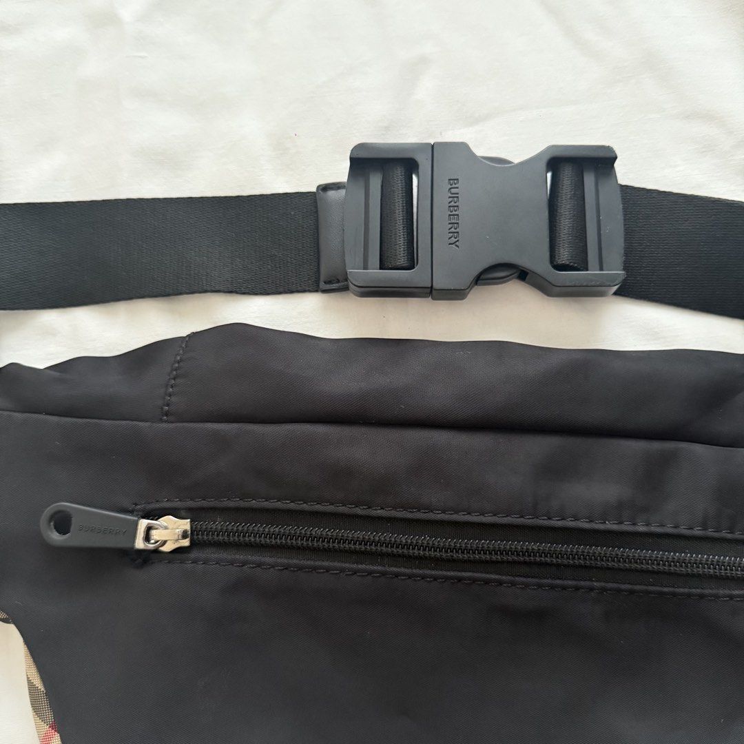 Burberry beltbag (Category: Belt bags, Clutches and Pouches) located in Baguio. Submitted by dsabelg (Listing ID 1467718681, Image 3). Description: .