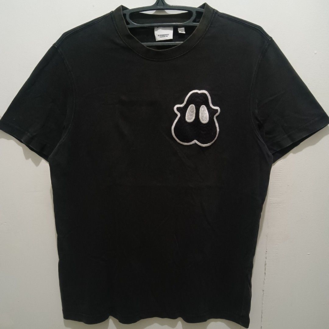 BURBERRY Ghost Shirt (Category: Shirts) located in Caloocan City. Submitted by jaychingsss (Listing ID 1467748497, Image 1). Description: Burberry Ghost Shirt - 150 20x27 Complete Tags Color Rate: 8.5/10 No issue NEED WASH.