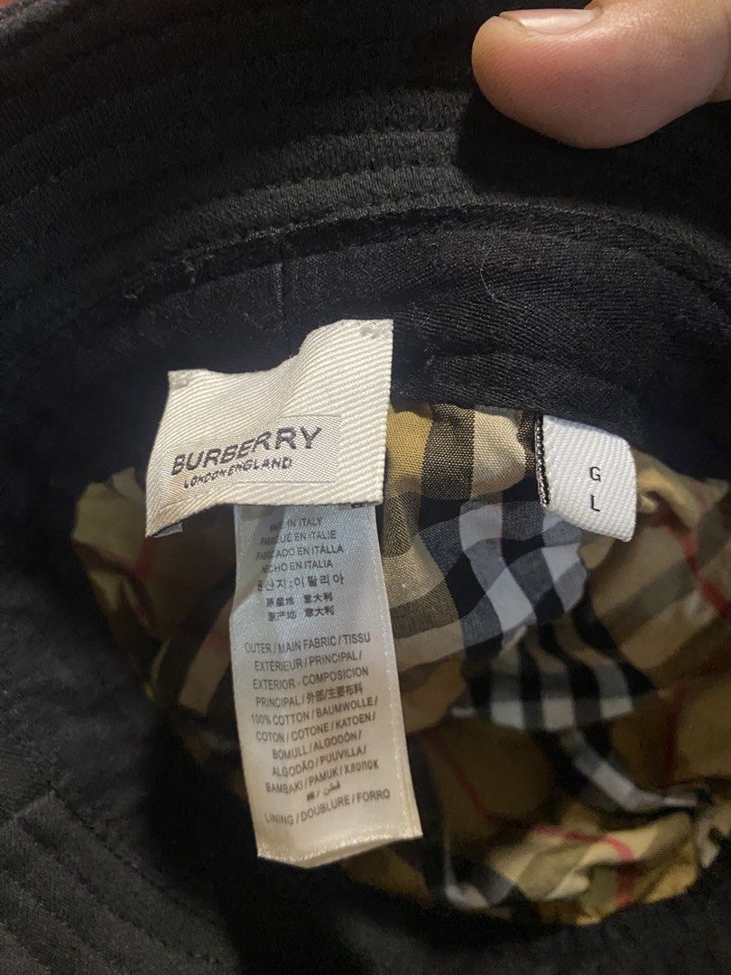 Burberyy (Category: Caps & Hats) located in Surallah. Submitted by unending_archive (Listing ID 1467707035, Image 3). Description: Excellent condition.