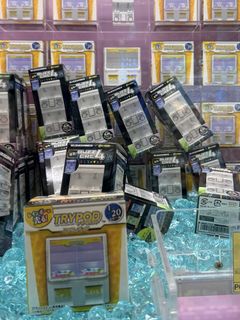 （分類：）位於 。 由 sssshopping28 提交（商品編號 1467661018，圖片 1）。簡介： 。