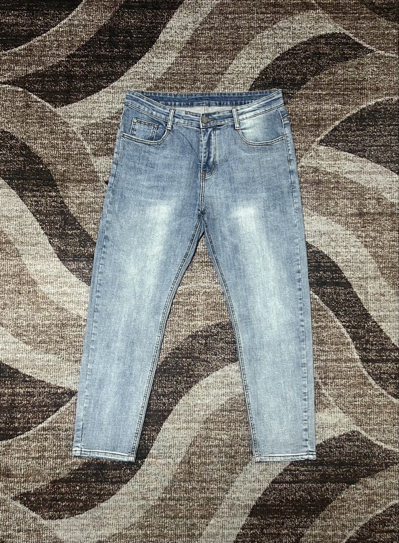 BVSSEVE Light Washed Pants (Category: Jeans) located in Rizal. Submitted by ithriftph_ (Listing ID 1467718730, Image 1). Description: 🔻 Details 🔻 BVSSEVE Denim Pants Slim Fit Japanese Brand Waistline: 34" on tag, good fit to 32" Length: 37.5" Thigh: 9.5" Leg hole: 6" Color rate: 8/10 Condition: 8/10 No issue Price: 300 pesos Reminders: Color may vary due to lighting and your screen resolution. Note: Ready to wear (already washed) Mode of Paymen