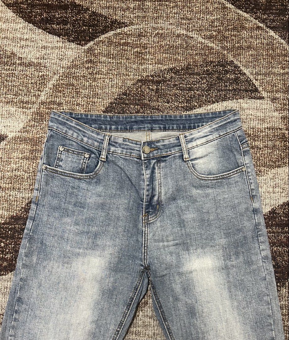 BVSSEVE Light Washed Pants (Category: Jeans) located in Rizal. Submitted by ithriftph_ (Listing ID 1467718730, Image 3). Description: 🔻 Details 🔻 BVSSEVE Denim Pants Slim Fit Japanese Brand Waistline: 34" on tag, good fit to 32" Length: 37.5" Thigh: 9.5" Leg hole: 6" Color rate: 8/10 Condition: 8/10 No issue Price: 300 pesos Reminders: Color may vary due to lighting and your screen resolution. Note: Ready to wear (already washed) Mode of Paymen