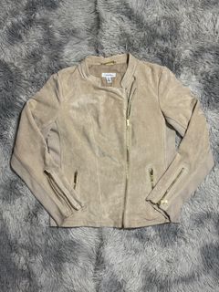 (Category: ) located in . Submitted by thrift_heavenph (Listing ID 1467794263, Image 1). Description: .