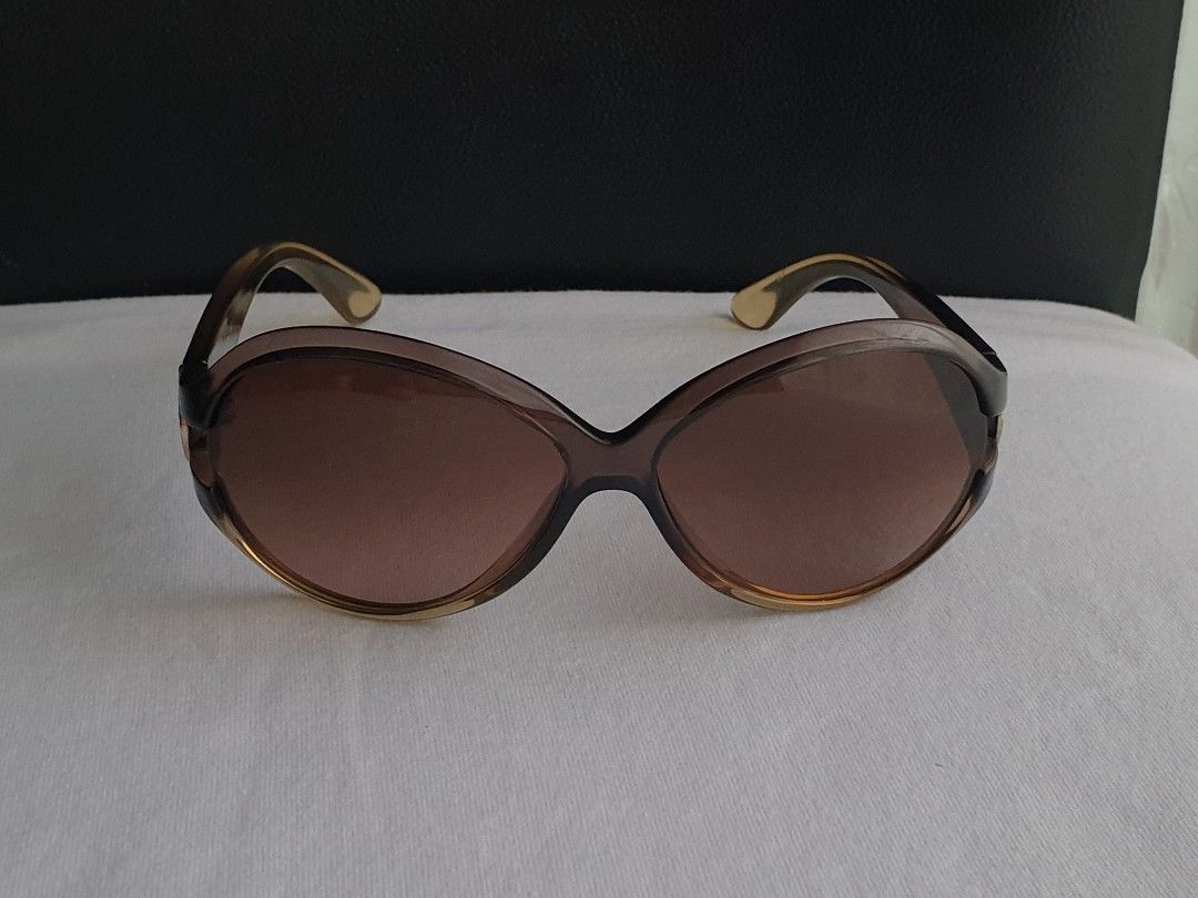 Calvin Klein Italy Sunglasses (Category: Sunglasses & Eyewear) located in Quezon City. Submitted by WasalakTwo (Listing ID 1467762674, Image 3). Description: Bought in Japan Made in Italy Goodcondition Still presentable Open for delivery nationwide.