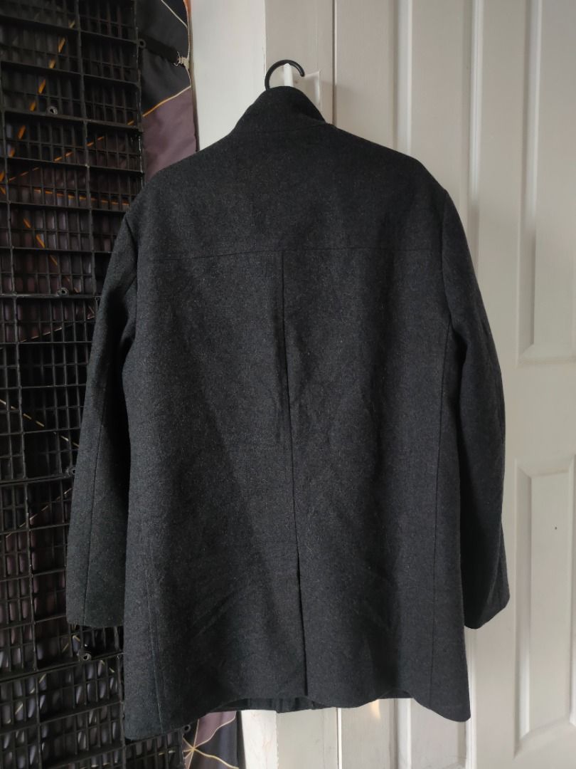 Calvin Klein Wool Coat Jacket - Medium (Category: Coats, Jackets and Outerwear) located in Dasmarinas. Submitted by acesteve (Listing ID 1467754222, Image 2). Description: Size in inches: 23 width 32.5 length No issues or alterations Loc: Dasma Cavite MOP: Gcash.