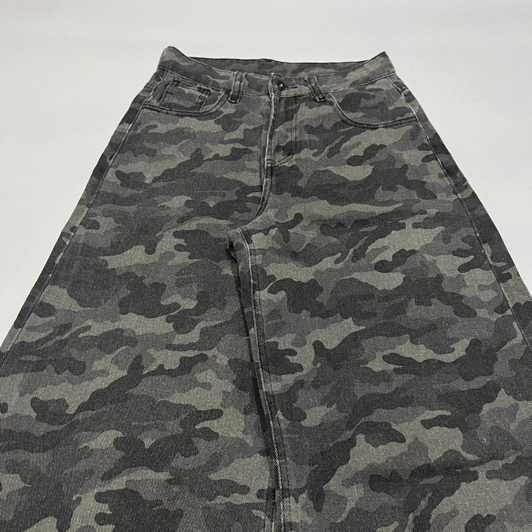 Camouflage super baggy pants (Category: Announcements) located in Quezon City. Submitted by thriftrage (Listing ID 1467737888, Image 3). Description: Waist’ 27 Length’ 40 Leg opening’ 13.5 No issue Good condition .