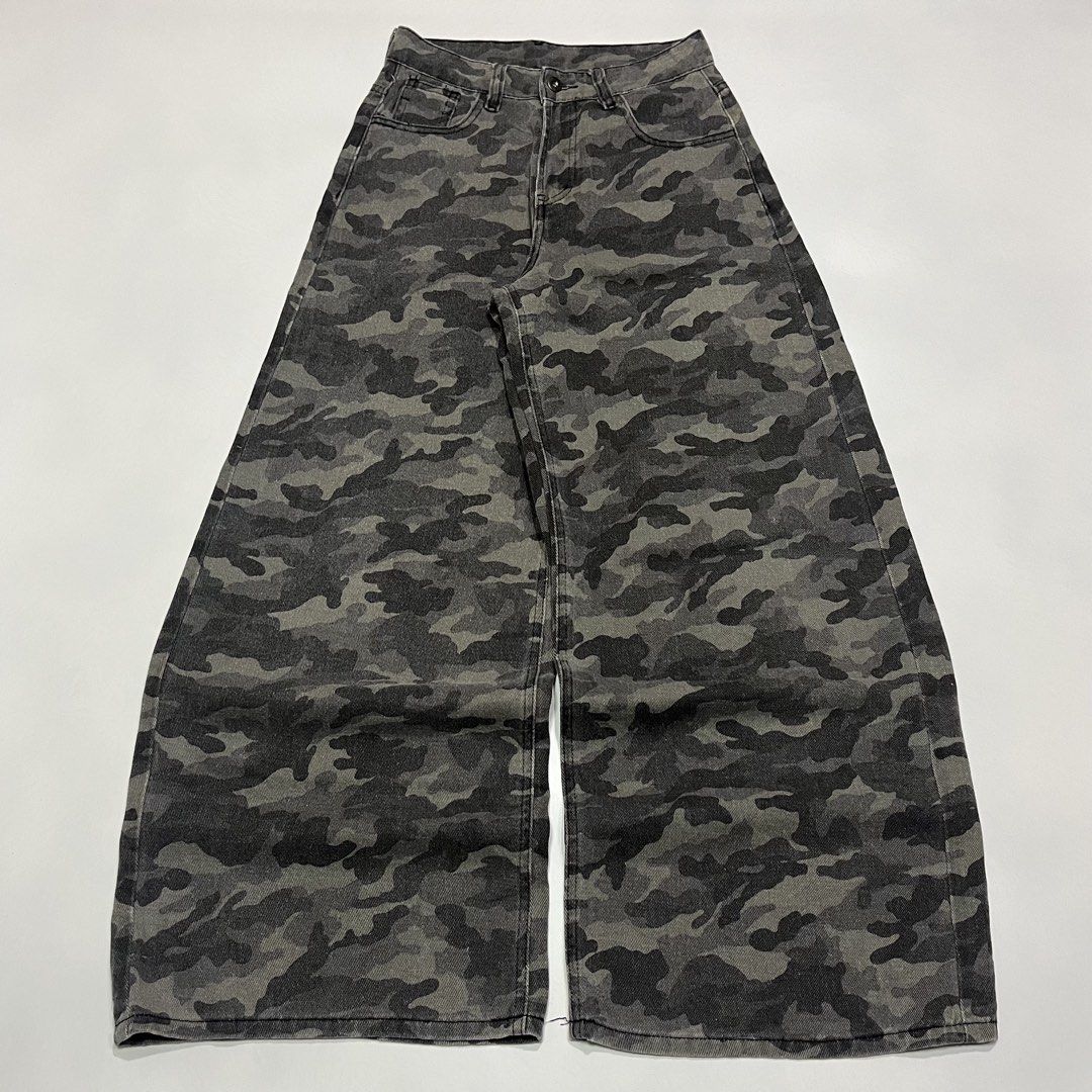 Camouflage super baggy pants (Category: Announcements) located in Quezon City. Submitted by thriftrage (Listing ID 1467737888, Image 1). Description: Waist’ 27 Length’ 40 Leg opening’ 13.5 No issue Good condition .