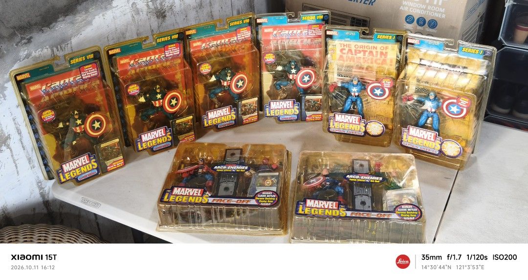 Captain america lot (Category: Figurines & Statues) located in Taguig. Submitted by jason242982 (Listing ID 1467642423, Image 1). Description: Selling as lot. all are mint conditions. Please check actuaL pictures for exact reference. -Face off unamsked capt am. Vs baron strucker 2k -FO CAPT AM.VS. REDSKULL 2.5K -toybiz S1 capt am. Regular comics 1.6k -toybiz S1 capt am. Gold variant comic 2.5k Toybiz Series 8 capt america set of 4: 2pcs. Ultimate
