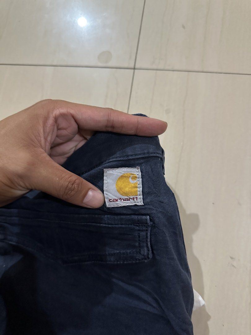 Carhartt Cargo short (Category: Shorts) located in Alitagtag. Submitted by bhthrift_30 (Listing ID 1467752566, Image 3). Description: Carhartt Cargo Short size 38 1k+sf Dm📩.