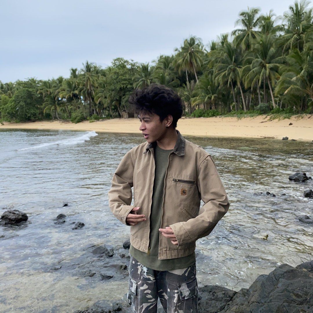 Carhartt J97 Detroit Jacket (Category: Coats, Jackets and Outerwear) located in Butuan. Submitted by whodecidestowear (Listing ID 1463948591, Image 2). Description: 22 width 24 length No tears distressing Issue: stains Mindanao loc.