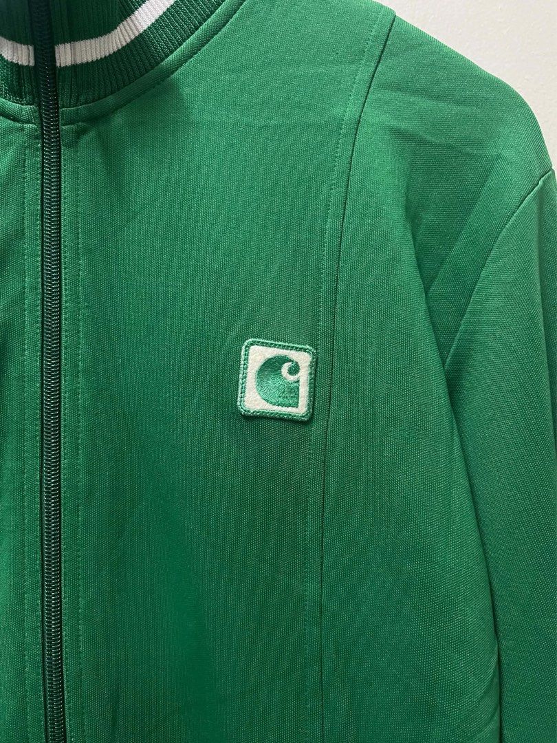 Carhartt Jumper Track Jacket (Category: Coats, Jackets and Outerwear) located in Mandaluyong City. Submitted by thruftss (Listing ID 1467807948, Image 2). Description: Carhartt Jumper Track Jacket DIMES: 21 x 27.5 ISSUE: Small Stains PRICE: 900 PESOS + SHIPPING FEE.