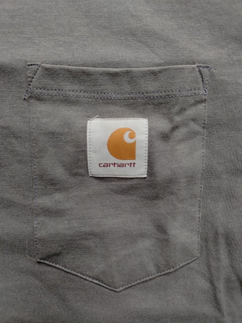 Carhartt Relaxed Pocket Tee (Category: Tshirts & Polo Shirts ) located in Muntinlupa City. Submitted by lokalthriftco. (Listing ID 1467745690, Image 2). Description: Size M Stitching in neck Need wash Good condition.