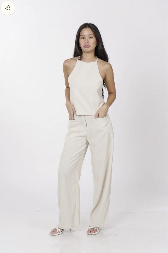 Cariño Maita Set (Category: Sets or Coordinates) located in Makati City. Submitted by lmrzlt (Listing ID 1467624818, Image 1). Description: Rfs: decluttering!!! Original Prices: Top - 1995 Pants - 2350.