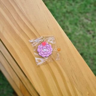 (Category: ) located in . Submitted by julietopshopbackup (Listing ID 1467775843, Image 1). Description: .