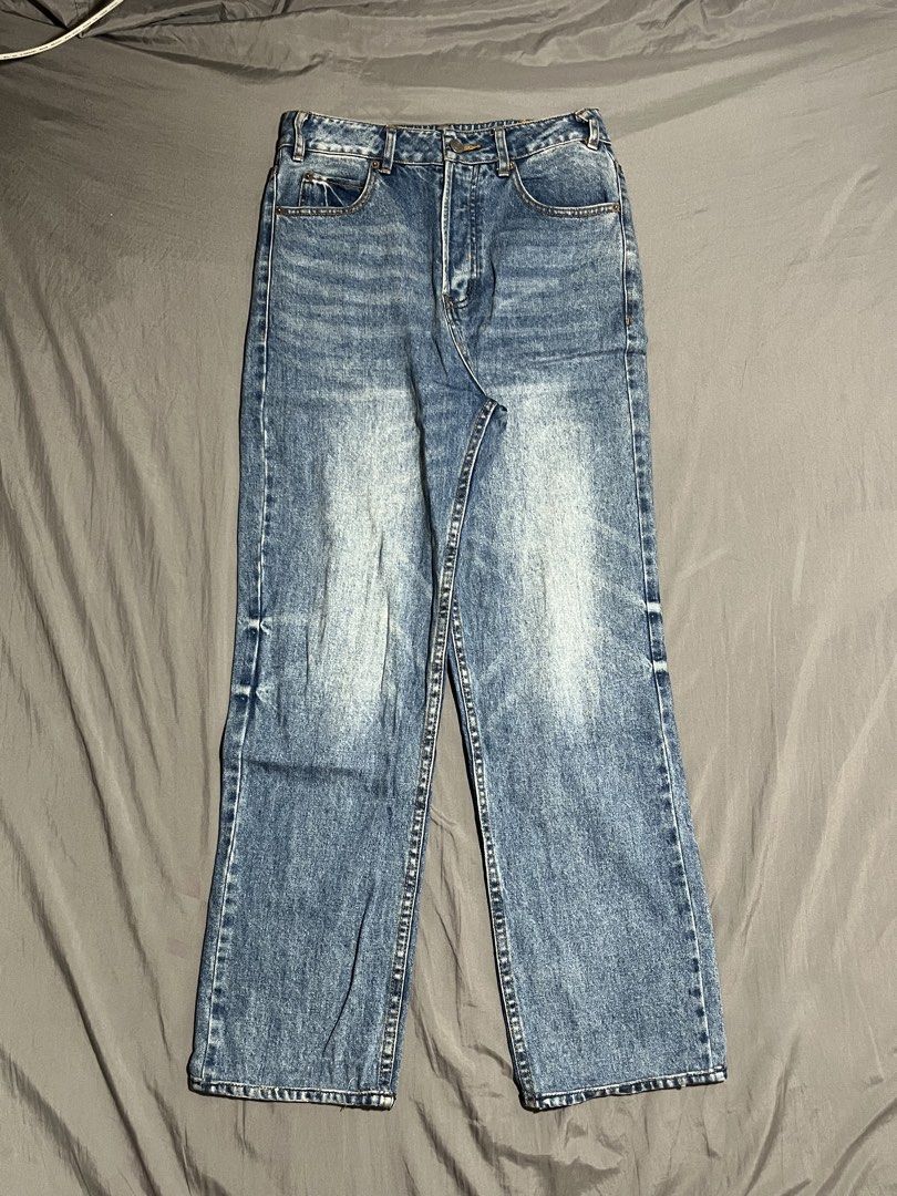 celine high waist denim pants (Category: Jeans) located in Manila. Submitted by lloydiemmfmannn (Listing ID 1467724241, Image 1). Description: celine high waist denim jeans sz 27 on tag w26 l41 hem 8 flaws: buttons change into zipper pasay location.