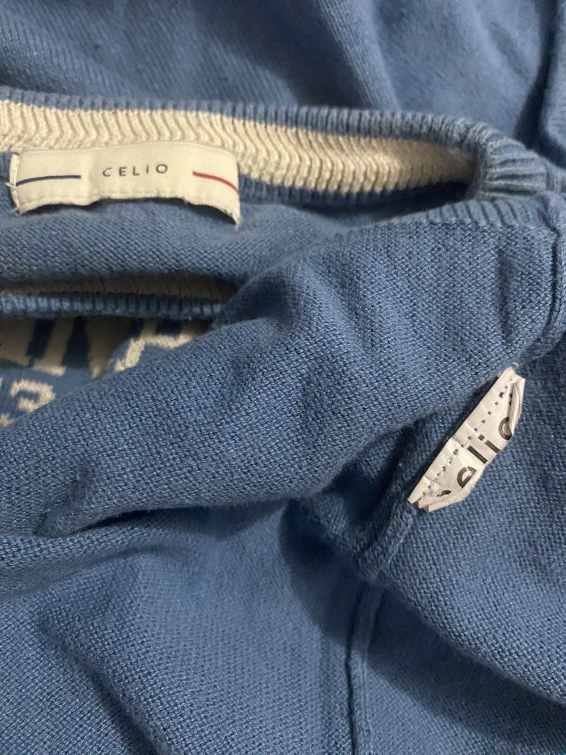 Celio Crew neck pullover (Category: Tshirts & Polo Shirts ) located in Mandaluyong City. Submitted by aiztyle (Listing ID 1467670961, Image 2). Description: Celio Men’s crewneck pullover Measurement: Chest 22” Length 28” Original Price 2k +++ Super SALE Php300.00 only.
