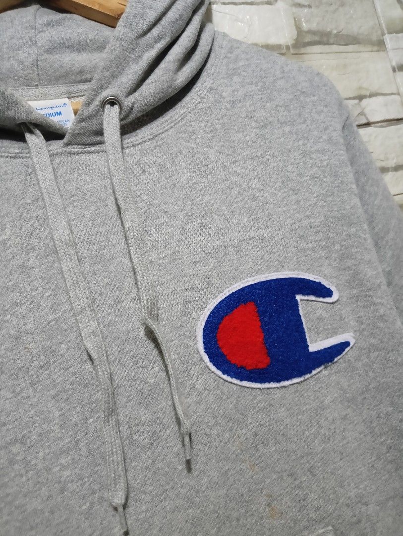 Champion (Category: Coats, Jackets and Outerwear) located in Manila. Submitted by 322thriftshop (Listing ID 1467830982, Image 3). Description: CHAMPION HOODIE • L'26.5 x W'20 • SIZE: MEDIUM •COLOR RATE: 9.8/10 •CONDITION: AS NEW.
