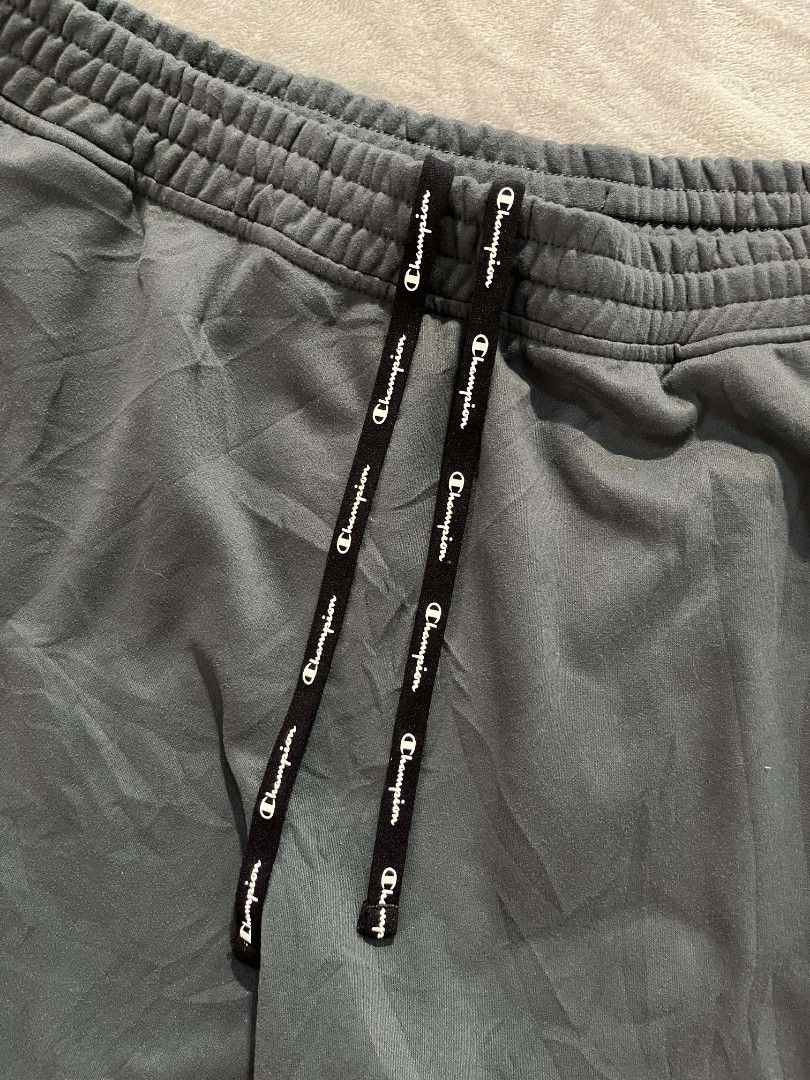 Champion Jogger (Category: Joggers) located in Manila. Submitted by zenwind_3cdc42 (Listing ID 1467649977, Image 2). Description: •Champion Jogger •Authentic Good Condition •Plus Shipping via J&t •dm for details.