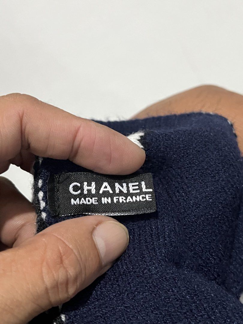 Chanel (Category: Luxury Accessories) located in Caloocan City. Submitted by thriftspectrum (Listing ID 1467605092, Image 3). Description: .