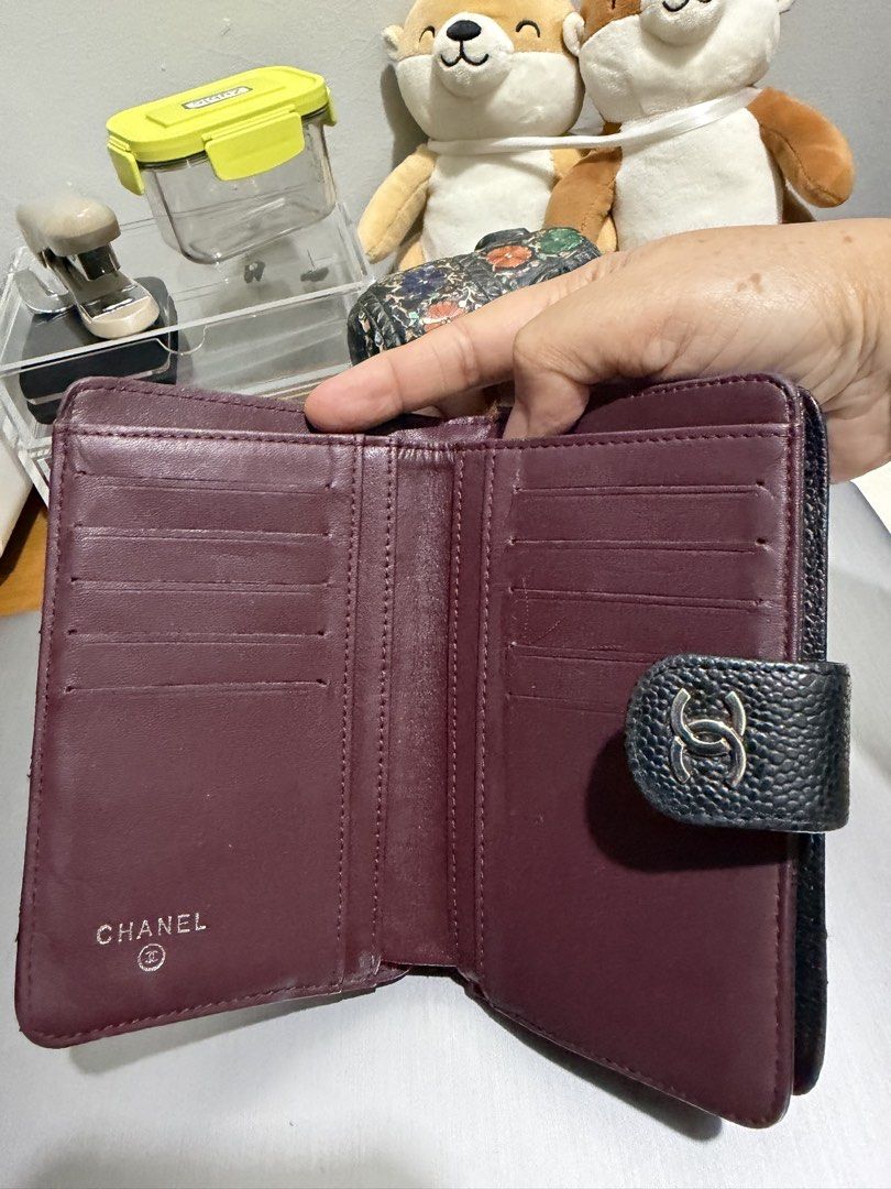 CHANEL BIFOLD WALLET (Category: Luxury Bags & Wallets) located in Magsaysay. Submitted by goodiesthift (Listing ID 1467639079, Image 3). Description: Chanel wallet caviar leather from Korean surplus preloved. missing holo zipper black color.