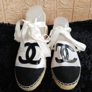 (Category: ) located in . Submitted by dione_closet503 (Listing ID 1467613741, Image 1). Description: .