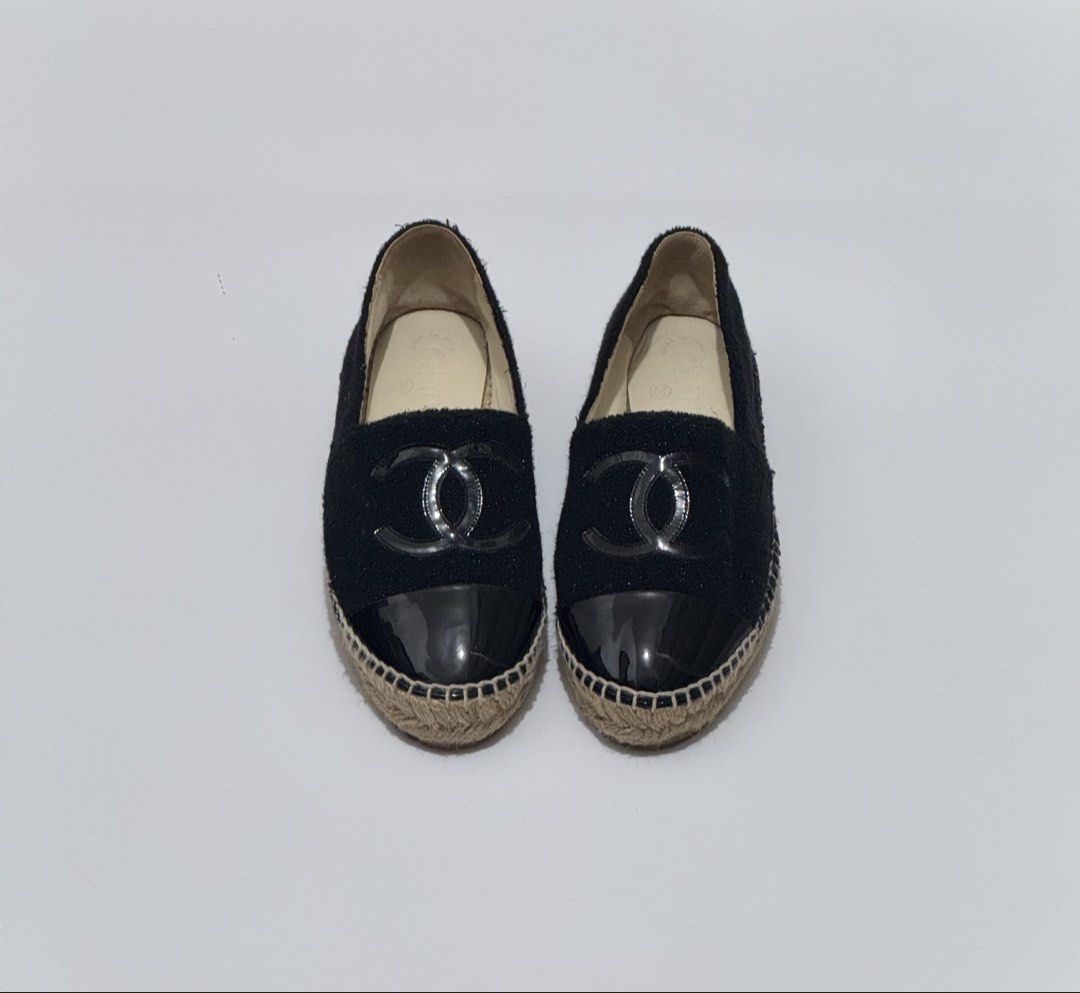 Chanel Espadrilles (Category: Flats & Sandals) located in Quezon City. Submitted by byuklph (Listing ID 1467800055, Image 1). Description: Auth💯size37/24cm Excellent condition no inclusion .