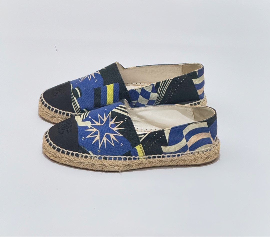 Chanel Espadrilles (Category: Flats & Sandals) located in Quezon City. Submitted by byuklph (Listing ID 1467800233, Image 3). Description: Auth💯size37/24cm Excellent condition no inclusion .