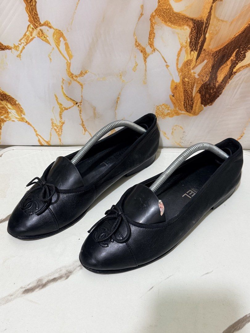 Chanel Leather Ballerina Flats (Category: Flats & Sandals) located in Quezon City. Submitted by in_vogue (Listing ID 1467605659, Image 3). Description: .