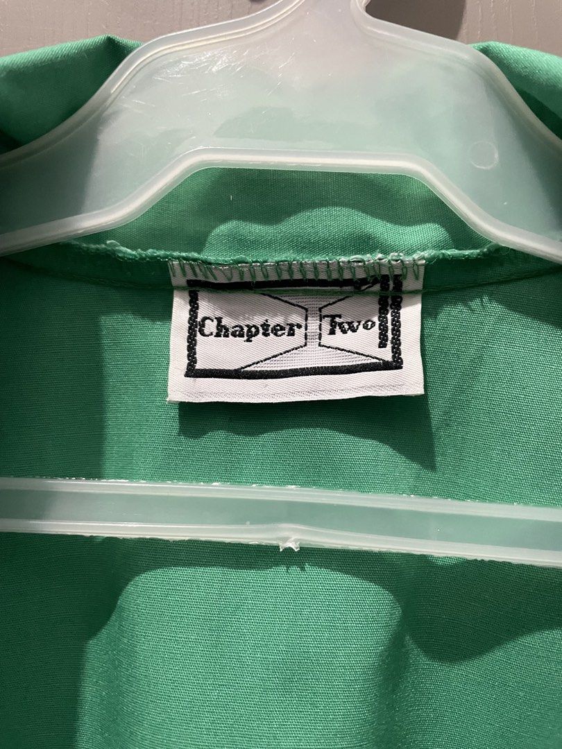 Chapter two vibrant green short-sleeve button-up polo (Category: Blouses) located in Taguig. Submitted by lykamangubat (Listing ID 1467705903, Image 3). Description: .