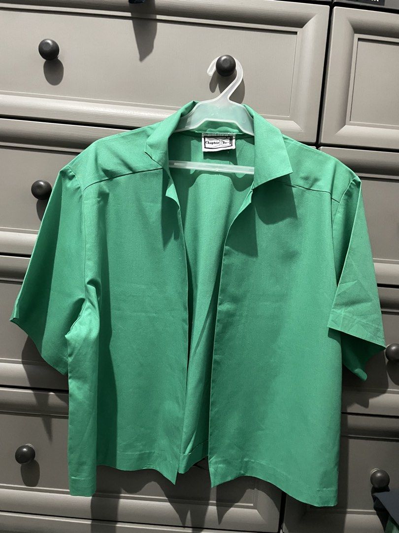 Chapter two vibrant green short-sleeve button-up polo (Category: Blouses) located in Taguig. Submitted by lykamangubat (Listing ID 1467705903, Image 1). Description: .
