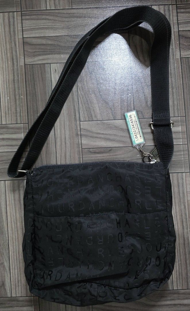 Charles Jourdan Paris Sling Bag (Category: Sling Bags) located in Quezon City. Submitted by thriftstershop (Listing ID 1467768552, Image 2). Description: Brand: Charles Jourdan Condition: Excellent Meet up: Trinoma or LRT 2 Anonas Shipping: LBC - Weekdays J&T - Weekends.