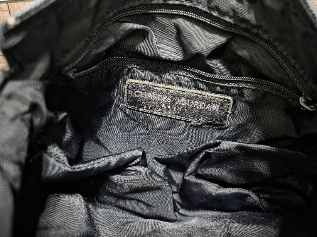 Charles Jourdan Paris Sling Bag (Category: Sling Bags) located in Quezon City. Submitted by thriftstershop (Listing ID 1467768552, Image 3). Description: Brand: Charles Jourdan Condition: Excellent Meet up: Trinoma or LRT 2 Anonas Shipping: LBC - Weekdays J&T - Weekends.