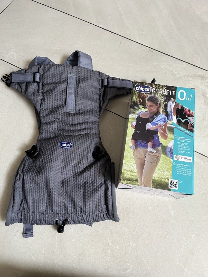 Chicco EasyFit Baby Carrier Moon Grey (Category: Carriers & Slings) located in Quezon City. Submitted by tcsej (Listing ID 1467749335, Image 1). Description: - Brand: Chicco EasyFit Baby Carrier - Color: Moon Grey - Age: Suitable from birth (0M+) - Ergonomic M-position design for healthy hip development - Condition: Used twice only - Inclusions: Complete with original box and instruction manual - RFS: Decluttering / Extra baby gear.