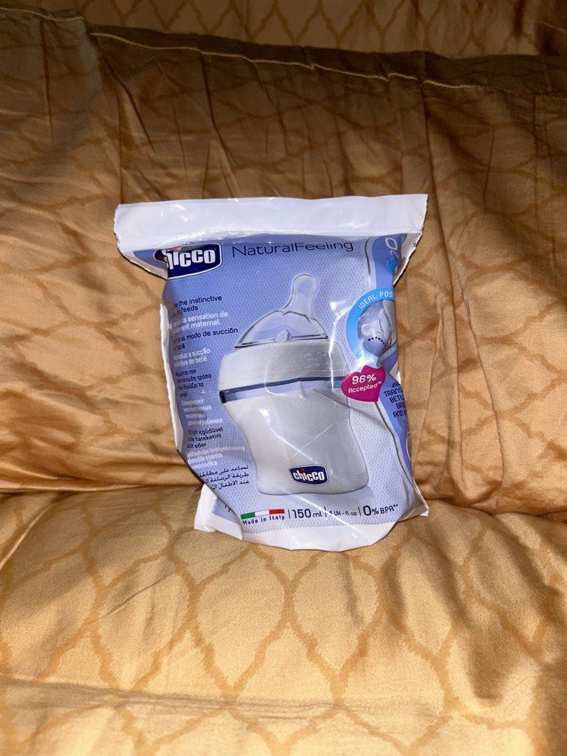 Chicco Natural Feeling Baby Bottle 150ml 0m+ (Category: Breastfeeding & Bottle Feeding) located in Pasig City. Submitted by rielle.d (Listing ID 1467761665, Image 1). Description: - Brand new and sealed Chicco Natural Feeling baby bottle (150ml) - newborns 0+ months - anti-colic valve - Ergonomic - Made in Italy and 0% BPA.