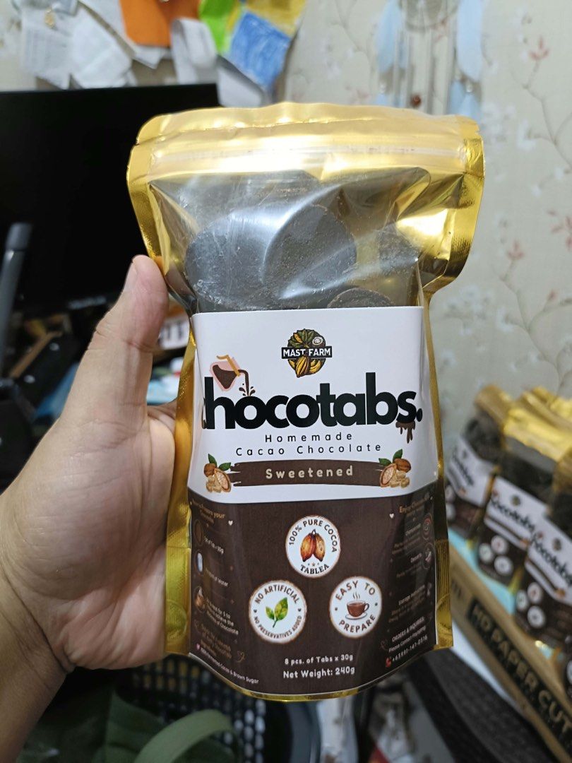 Chocotabs | Unsweetened (Category: Local Eats) located in Taguig. Submitted by mah_tetretailandwholesale (Listing ID 1467628164, Image 1). Description: Guaranteed 100 % Pure fremented cacao Wala po syang halo Masarap po sya for hot choco, bakes, champorado, etc.
