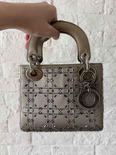 （分類：）位於 。 由 key88337 提交（商品編號 1467633146，圖片 1）。簡介： 。